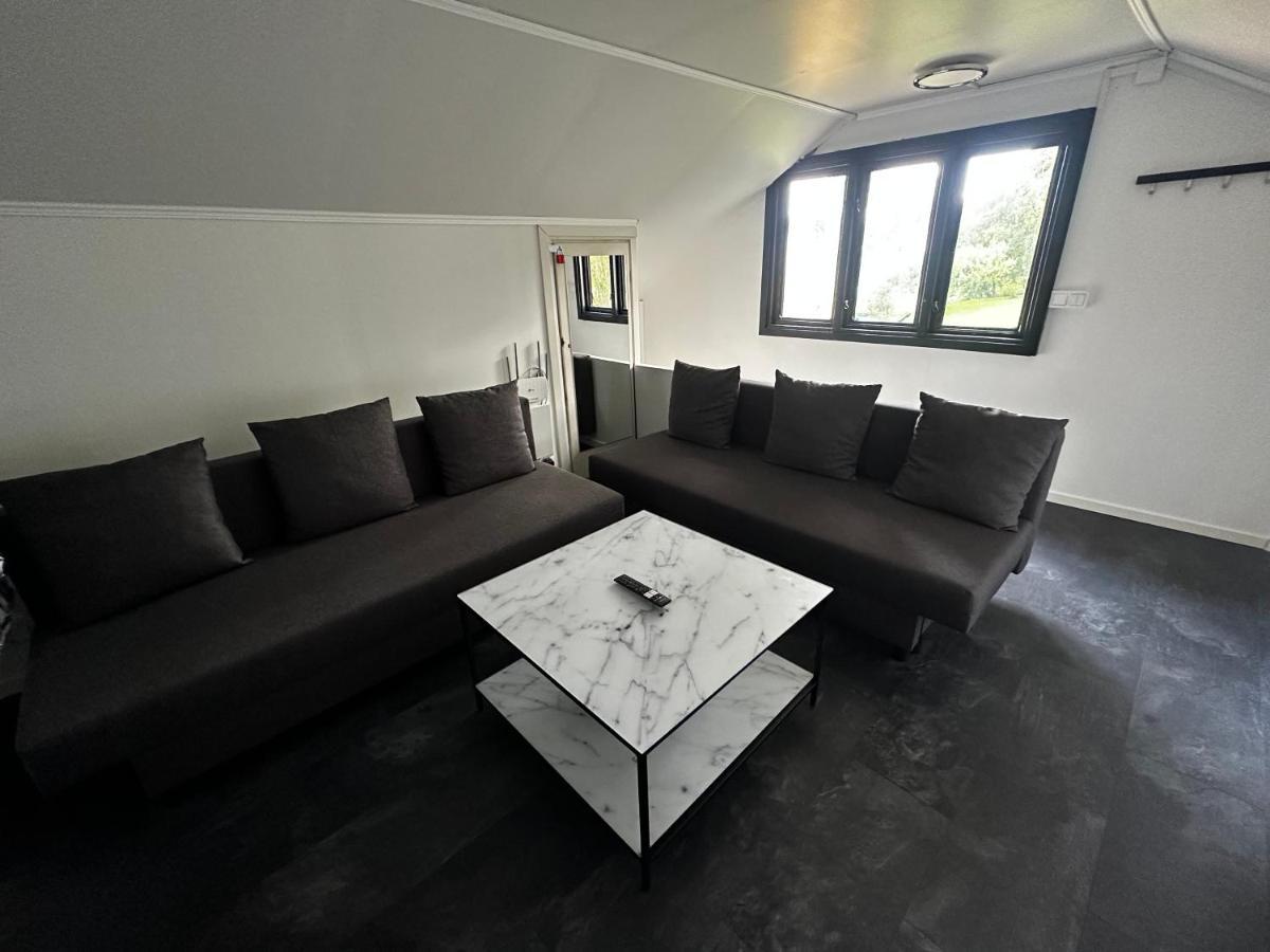 Luxurious Apartment Near Citycenter Бурос Екстер'єр фото